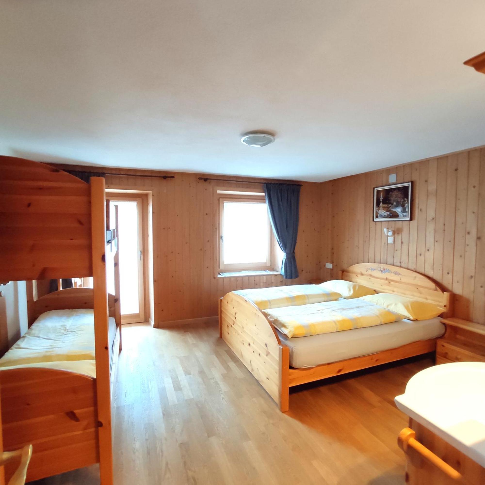Villa Erica Badia  Habitación foto